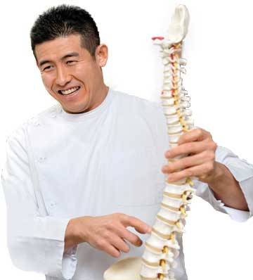 院長　新井靖弘